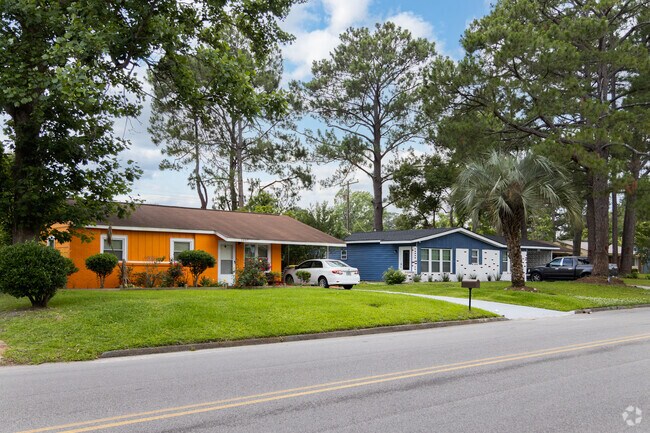 Among the many home types in Cloverdale, you'll find vibrant and colorful painted homes.