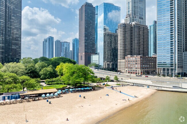 Ohio St Beach is set against a backdrop of towering highrises in Streeterville.