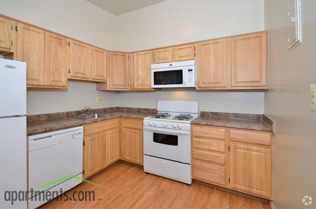 Windsor Forest, Baltimore, MD 21207 - photo 2