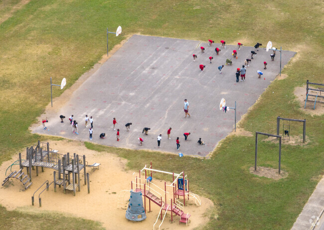 Dannelly Elementary School has 646 students in grades PK, K-5.