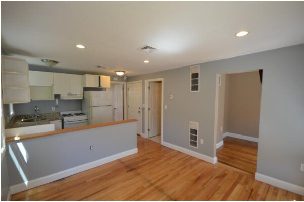 10 Cheever Ct unit 1, Boston, MA 02128 - photo 5