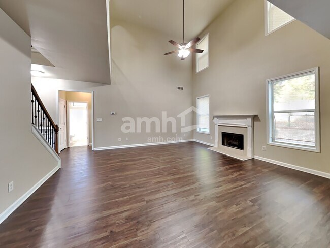 748 York View Dr, Auburn, GA 30011 - photo 6
