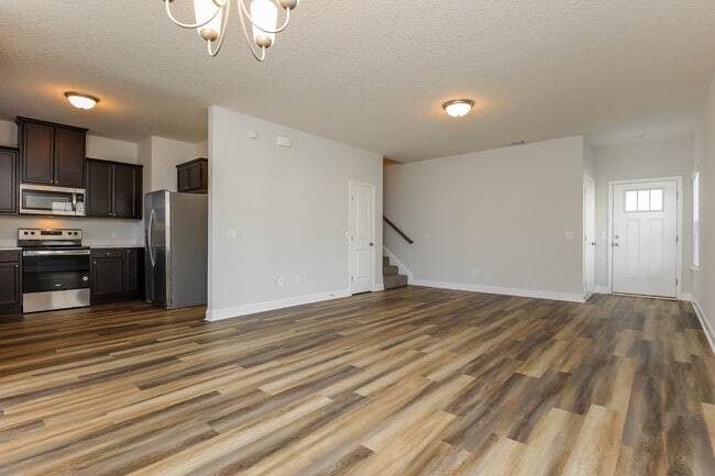 118 Chaffseed Cir, Hinesville, GA 31313 - photo 4