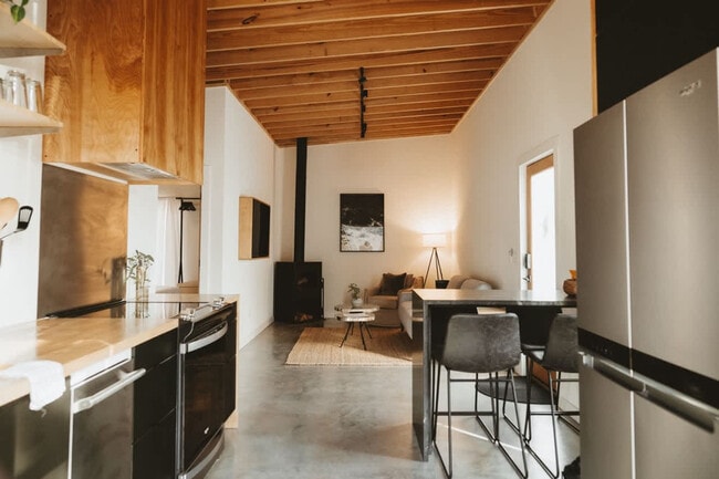 514 Hook St unit ID1363341P, Bentonville, AR 72712 - photo 2