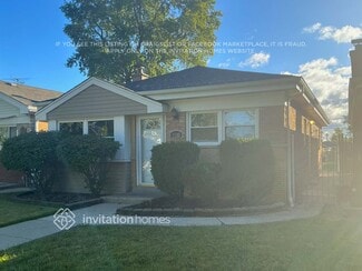 4535 Cracow Ave, Lyons, IL 60534