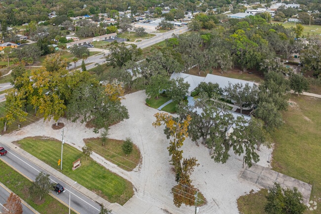 Sunnyside Mennonite School a student-teacher ratio of 5 to 1.