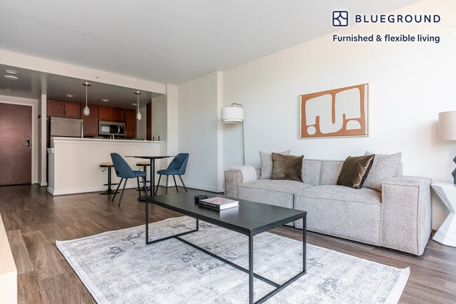 3444 Fairfax Dr unit FL12-ID1227, Arlington, VA 22201 - photo 3