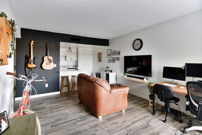 Oasis 17, Phoenix, AZ 85015 - photo 3