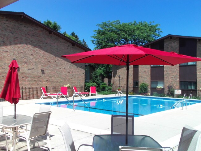 24-hour Access to Pool, Opens early May/Closes Late October
