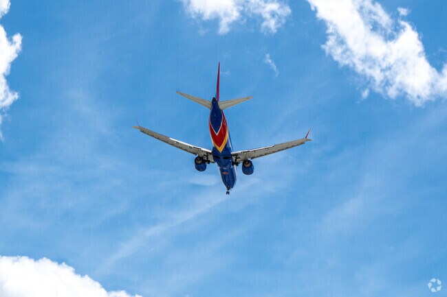 Pinecrest West Park is known for being close to Tampa International Airport.