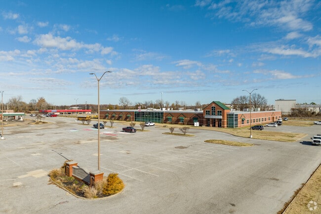 West Memphis Christian School recives generally high ratings.