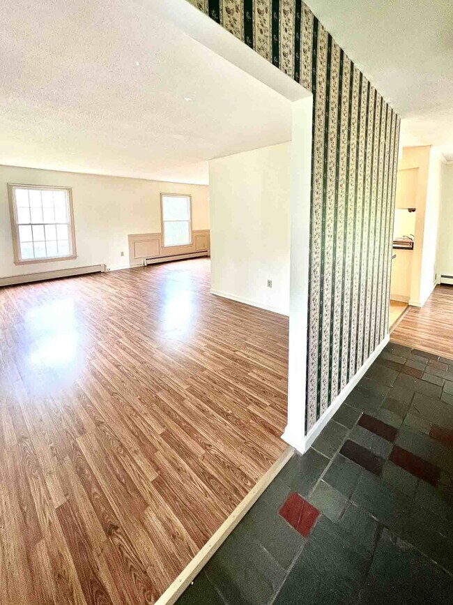 55 East Terrace, South Burlington, VT 05403 - photo 4