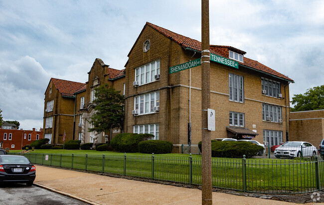 Shenandoah Elementary is a public school in St. Louis.