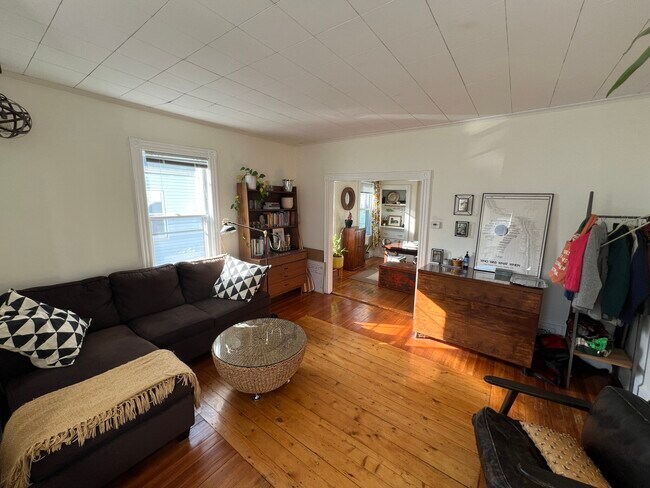 12 Hancock St unit 2, Somerville, MA 02144 - photo 6