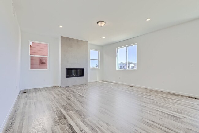 7202 Ridgeway Blvd unit 37330411, Fort Lupton, CO 80621 - photo 5