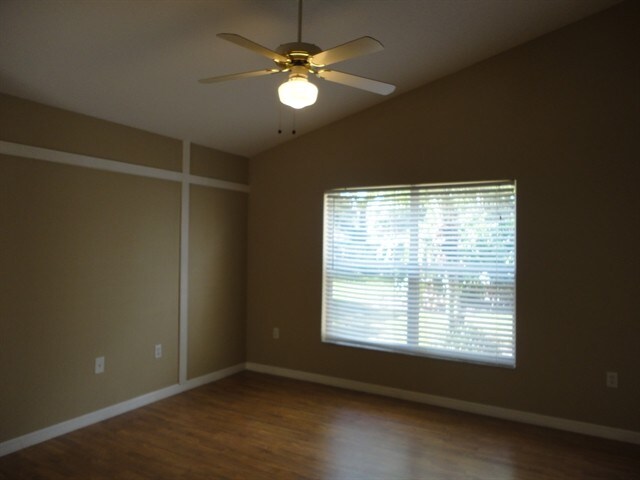 2722 Billingham Dr, Land O Lakes, FL 34639 - photo 6