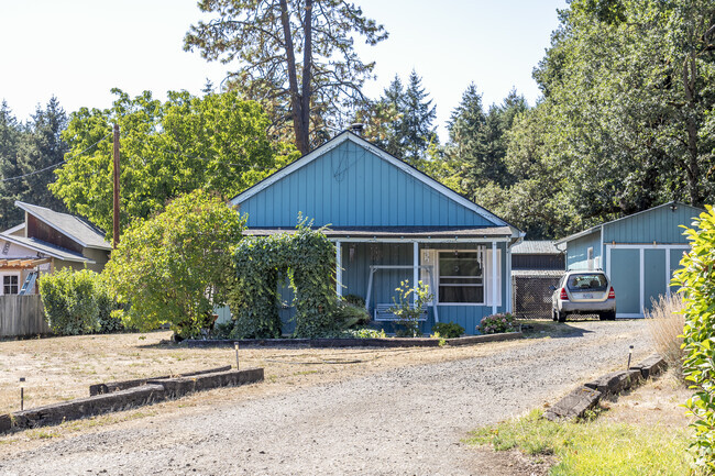 Tenmile: Where friendly faces, hay fields, and a peaceful lifestyle define the community.