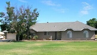 24947 Tropical Dr, Madera, CA 93638