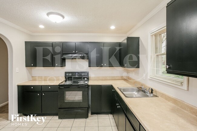 7414 E 30th St, Indianapolis, IN 46219 - photo 5