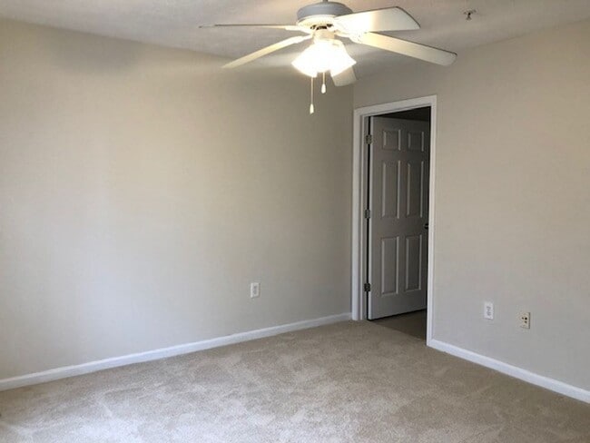 1385 S Donahue Dr, Auburn, AL 36832 - photo 3