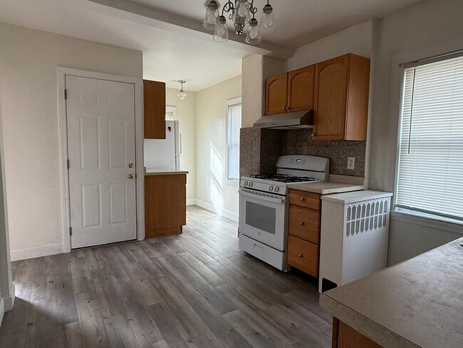 78 Glendower Rd unit 2, Roslindale, MA 02131 - photo 7