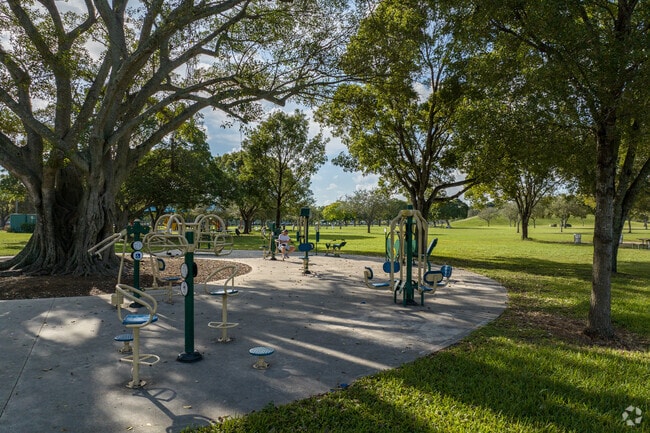 You can find outdoor exercising facilities in Flagler Park neighborhood.