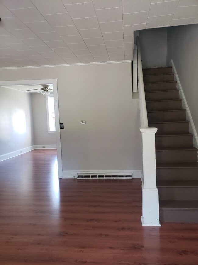 132 Delaware Ave, Lewistown, PA 17044 - photo 3