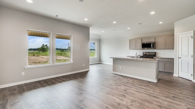 4758 Firefly Ct, Lake Charles, LA 70607 - photo 5