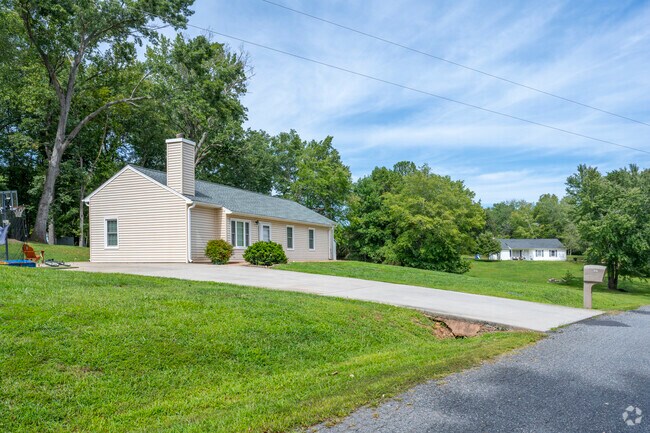A couple of ranches on Morning Glory Rd in Twin Lakes.
