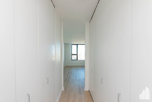 Kinzie Park unit 2502, Chicago, IL 60654 - photo 5