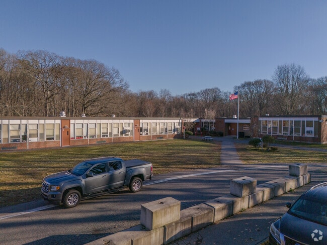 For pre-school educational opportunities, Oldham Elementary School in East Providence is good.