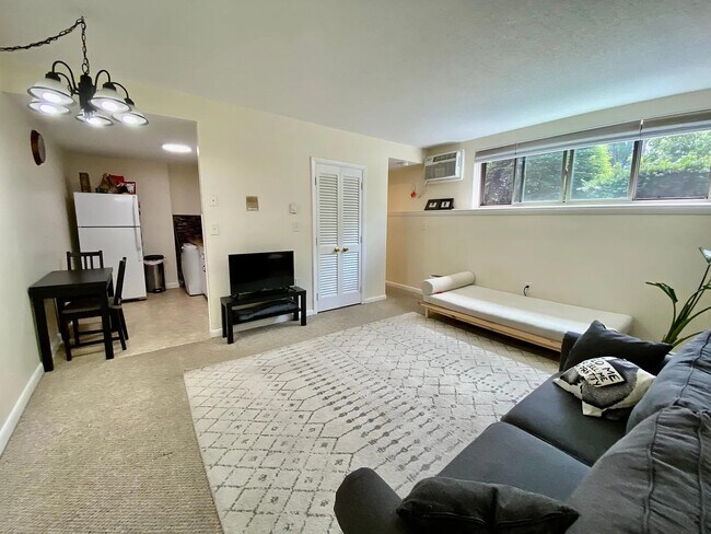 20 School Ave unit A1, Waltham, MA 02453 - photo 4