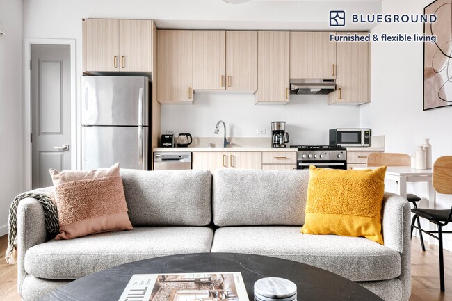 3638 Motor Ave unit FL6-ID925, Los Angeles, CA 90034 - photo 2