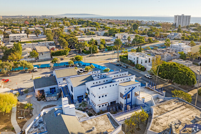 The white and blue buildings distinguishes John Muir Elementary in Ocean Park.