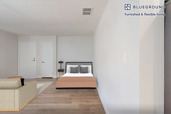 11208 S Western Ave unit FL0-ID7029A, Los Angeles, CA 90047 - photo 5