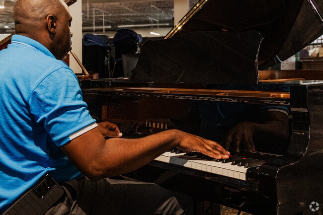 Fox Music House in Waylyn is the best place to shop for a new piano in Charleston.