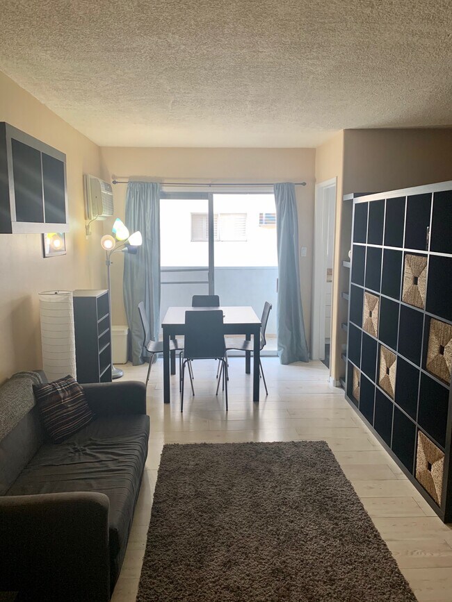 960 Larrabee St Unit 116, West Hollywood, CA 90069