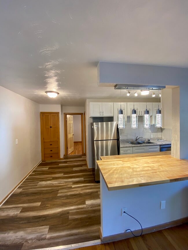 2176 Dayton Ave, Saint Paul, MN 55104