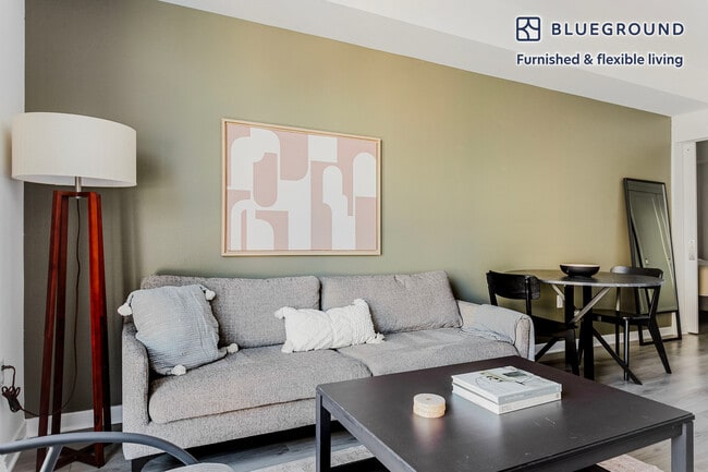 201 The Promenade N unit FL4-ID1262, Long Beach, CA 90802 - photo 3