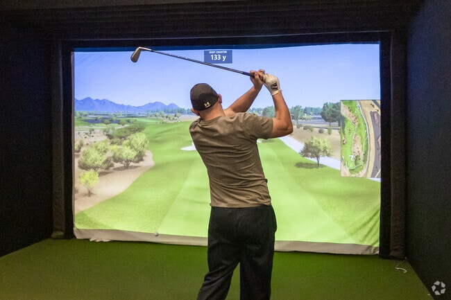 Keep your golf game going throughout the Winter at the Rochester Country Club.