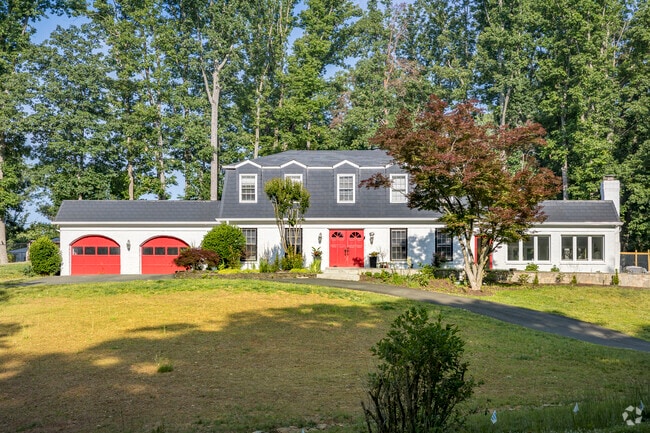 There is a home style for everyone in Oakton.