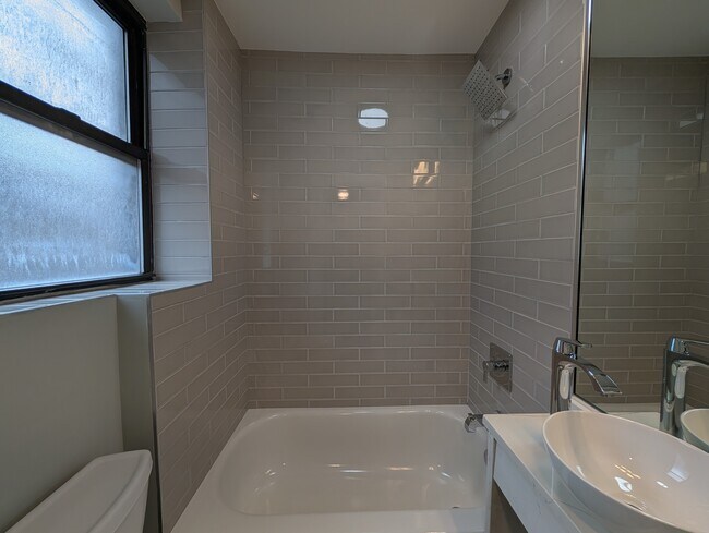 503 W Belmont Ave unit 5I, Chicago, IL 60657 - photo 7