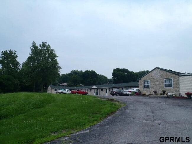 1201 Fort Crook Rd S unit N, Bellevue, NE 68005 - photo 2