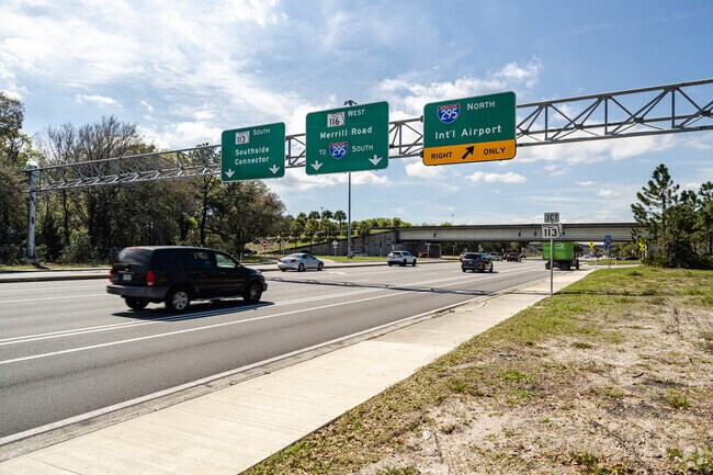 Regency residents enjoy the ease of going anywhere in the city via 295 & Southside Connector.