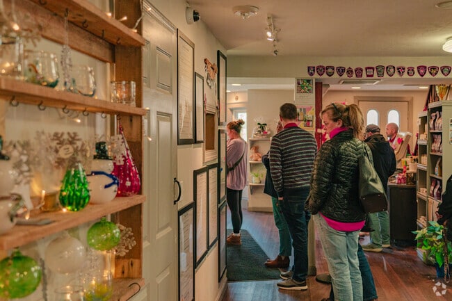 Sturbridge Coffee House in Fiskdale offers a wide selection of menu items.