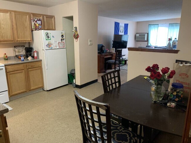 73 Manchester St unit 2, Leominster, MA 01453 - photo 7