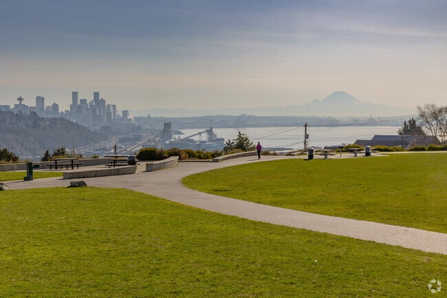 Take in the breathtaking views of the city from Ella Bailey Park in Southeast Magnolia.