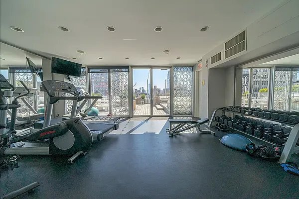 Jade unit 5A, New York, NY 10011 - photo 5