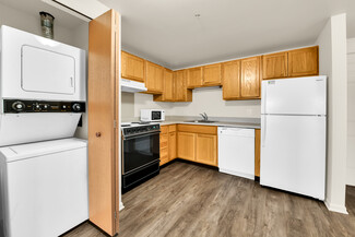 13960 Lakeside Blvd N, Shelby Township, MI 48315