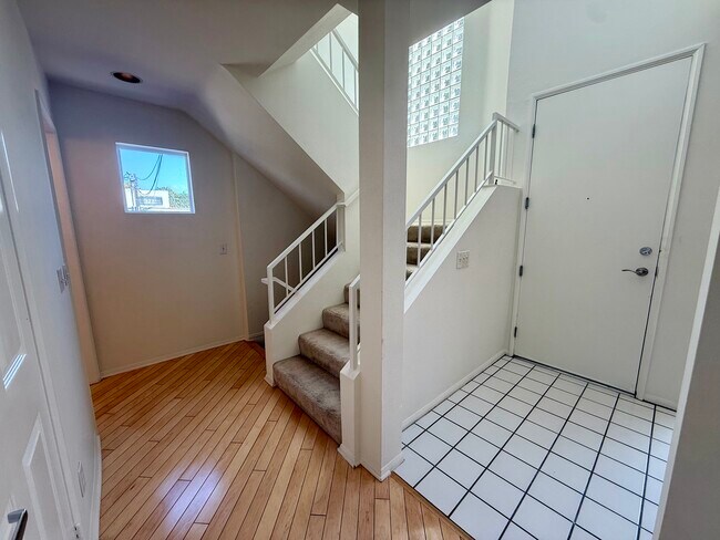 1937 Euclid St unit 105, Santa Monica, CA 90404 - photo 4